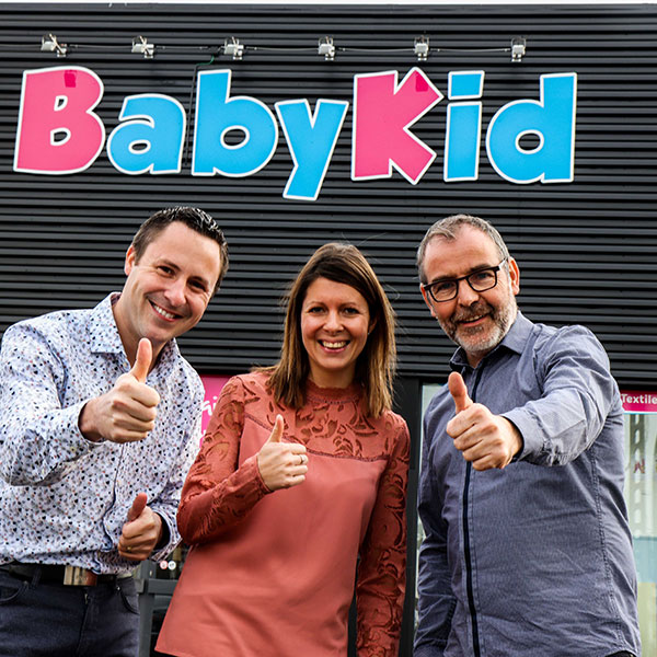 De gauche à droite: Nicolas Pourbaix, Audrey Delfosse & Joseph bodart, CEO de BabyKid